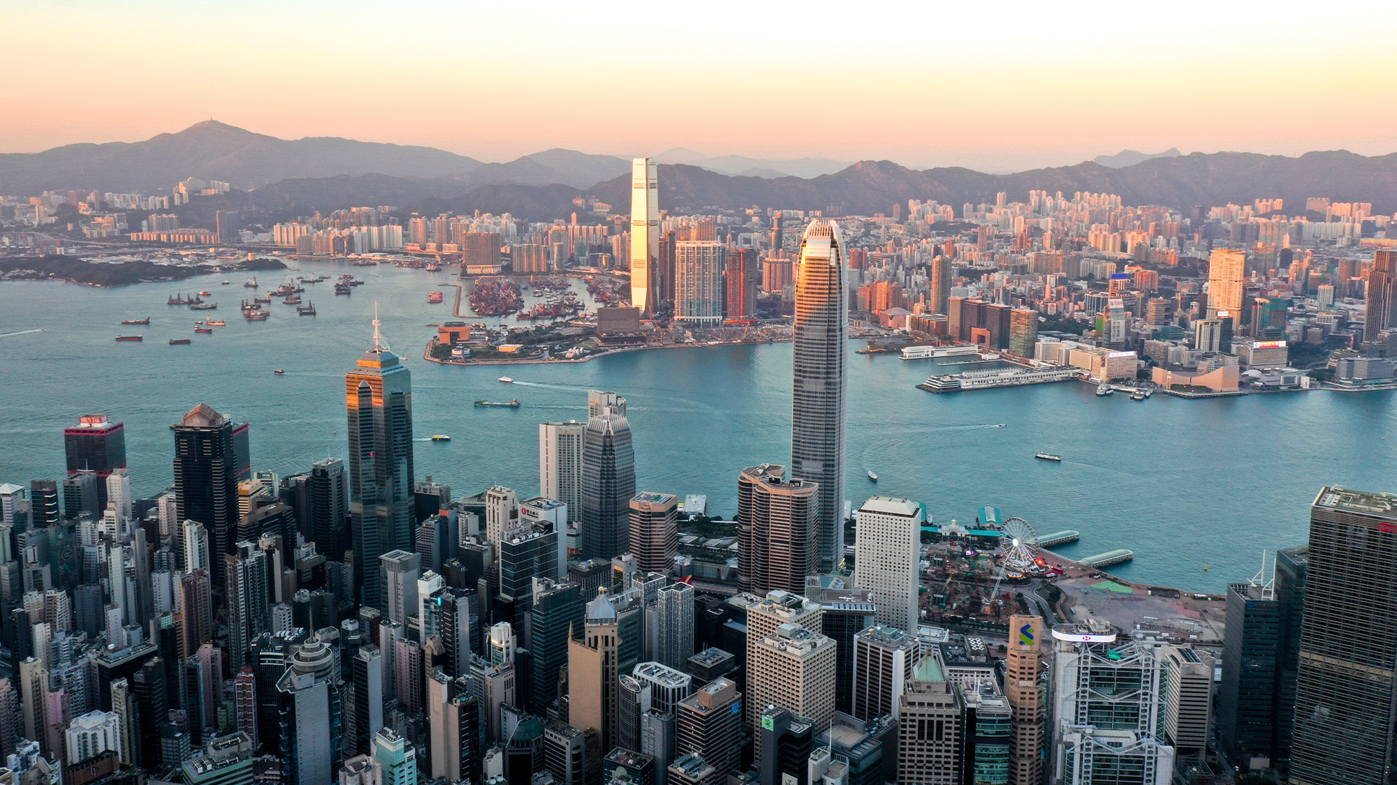 羽毛；图片使用于汇丰尚玉投资展望。